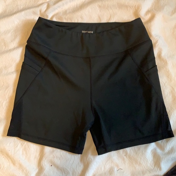 ❌SOLD❌Black biker shorts (shorter length) - Picture 3 of 6
